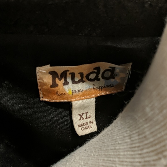 Off-Set Zipper Jacket - Picture 4 of 4